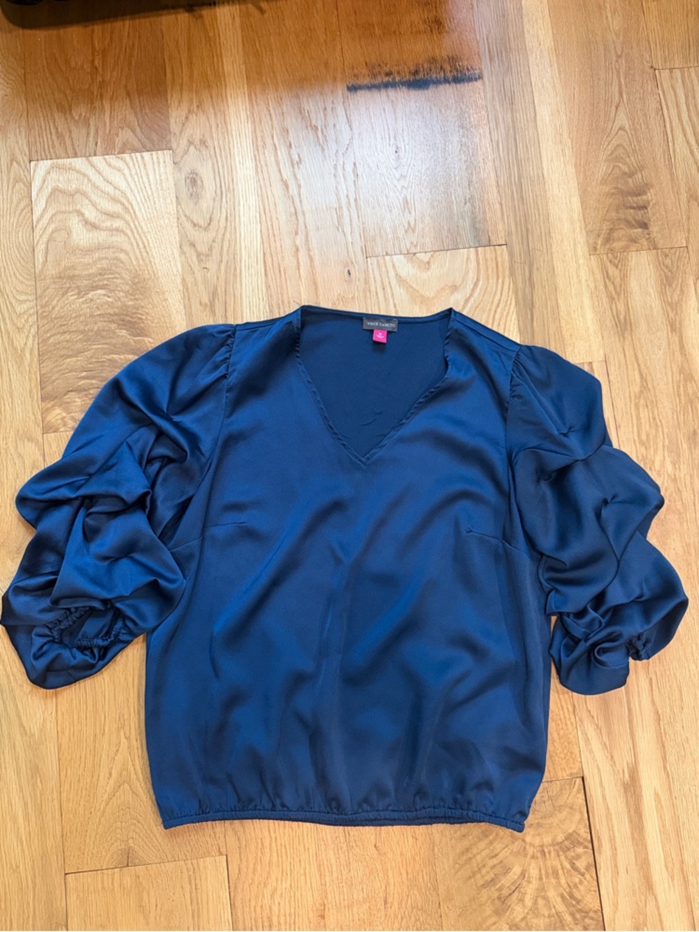 Vince Camuto Deep Navy V-Neck Puff Sleeve Blouse